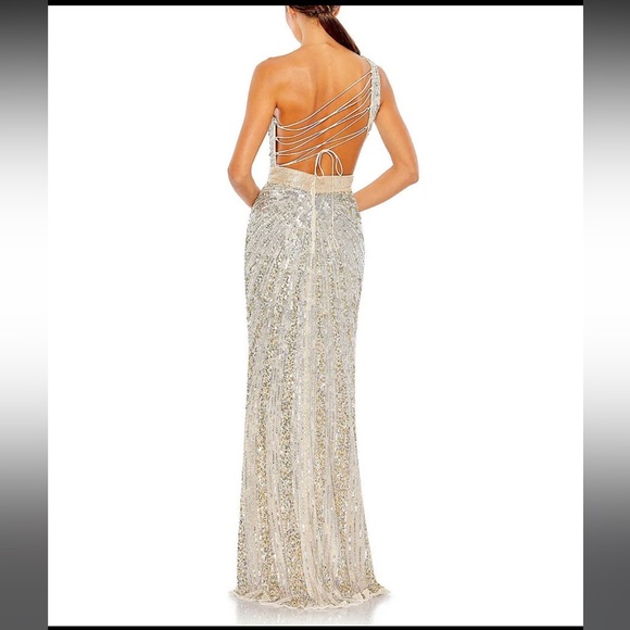 MAC DUGGAL One Shoulder, Corset Lace Back Gown With Leg Slit and Beaded Belt. 16 - Picture 3 of 10